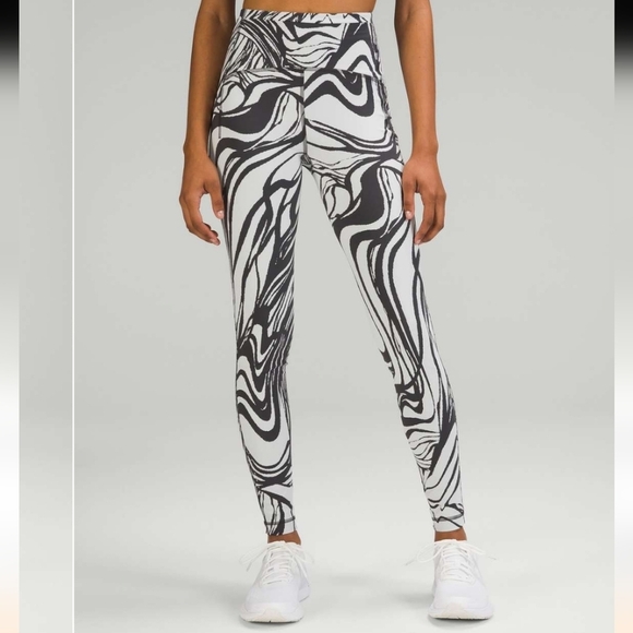 Lululemon Swift Speed High-Rise Tight 28" Size 6 - Picture 1 of 14